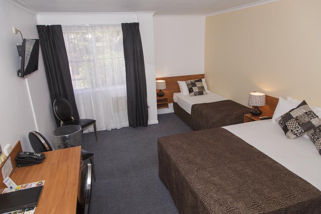 Hampton Villa Motel Rockhampton Dış mekan fotoğraf