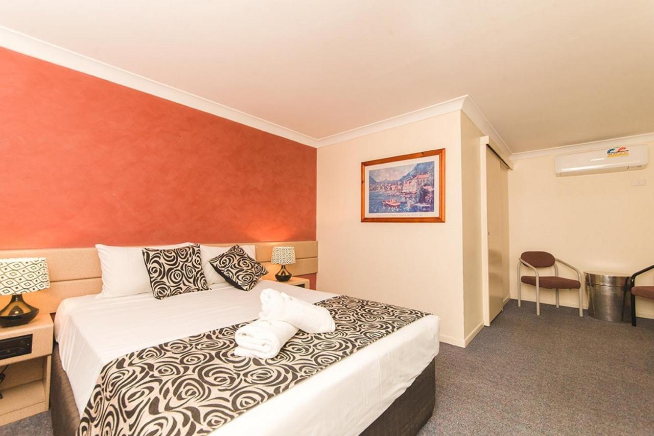 Hampton Villa Motel Rockhampton Dış mekan fotoğraf